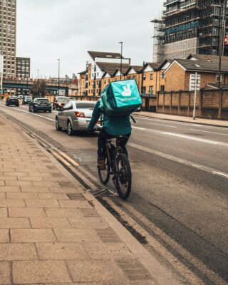 deliveroo contact